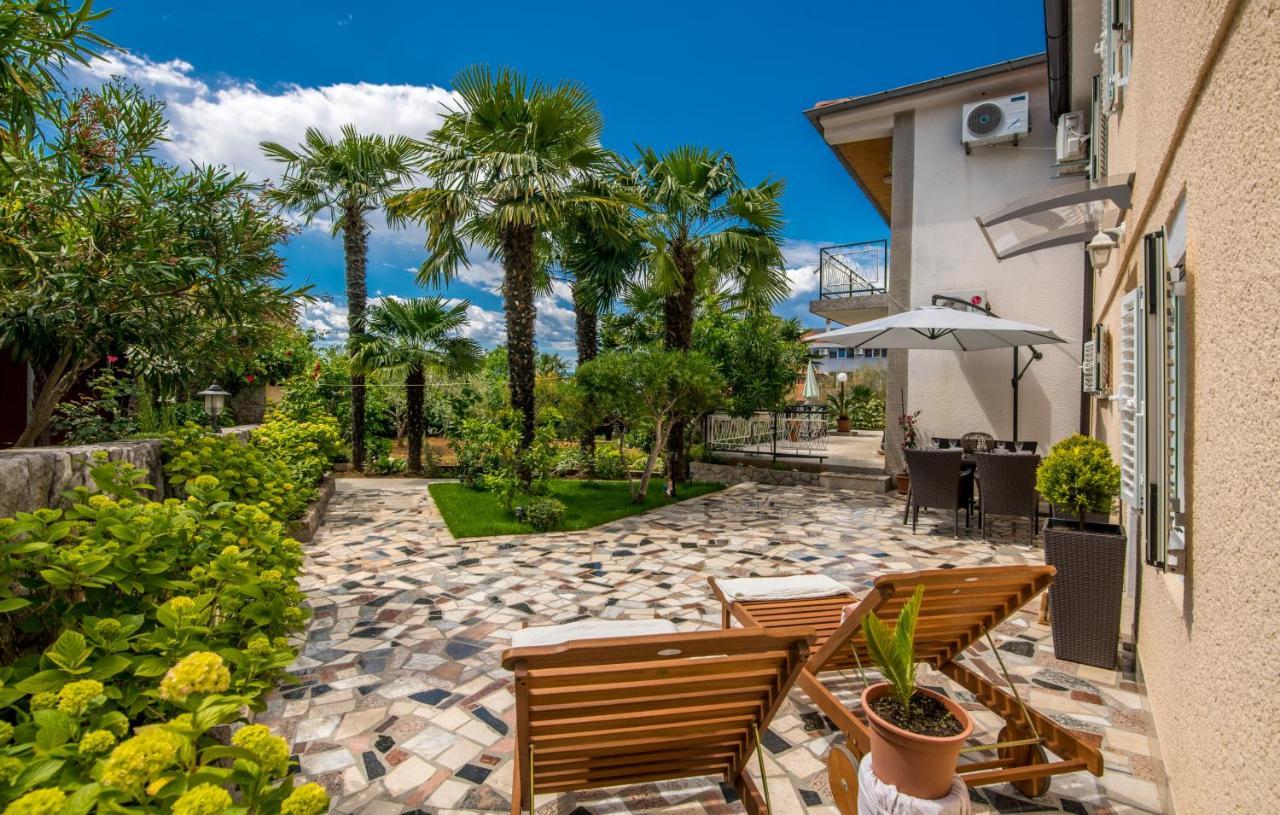 Holiday House Serenity Malinska Exteriér fotografie